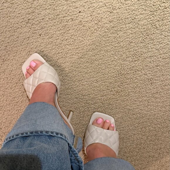 Steve Madden Signify Quilted Sandal Bone Multi - Picture 5 of 13